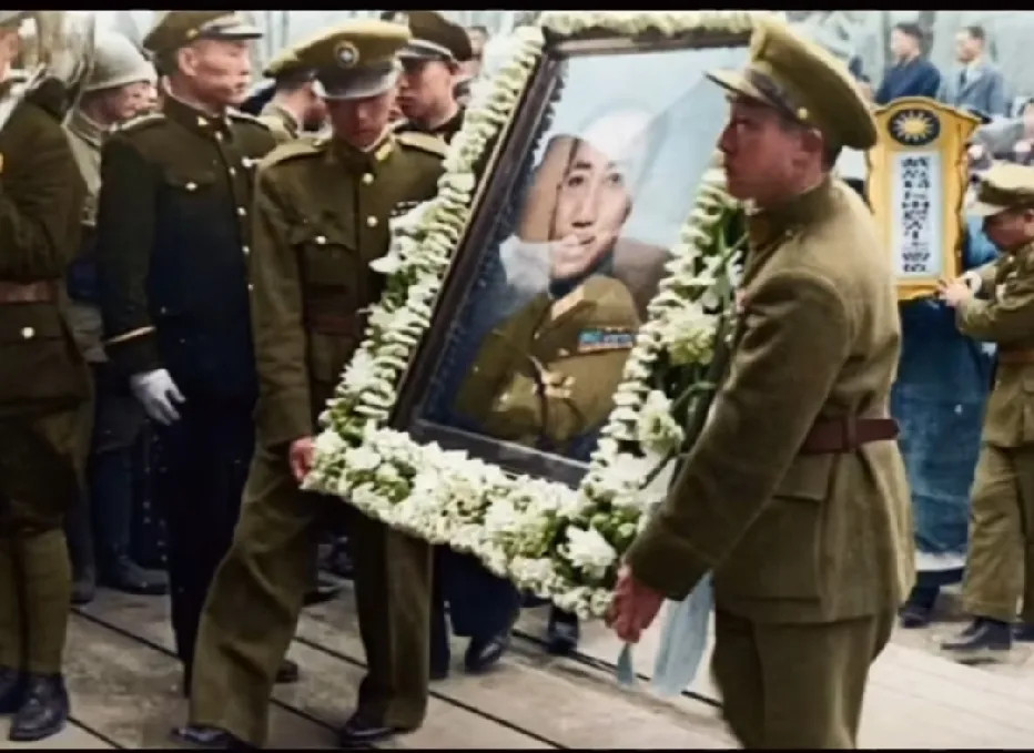 1946年南京戴笠葬礼现场，戴笠飞机失事，坠亡于岱山，当时国民党为其举办了规模盛