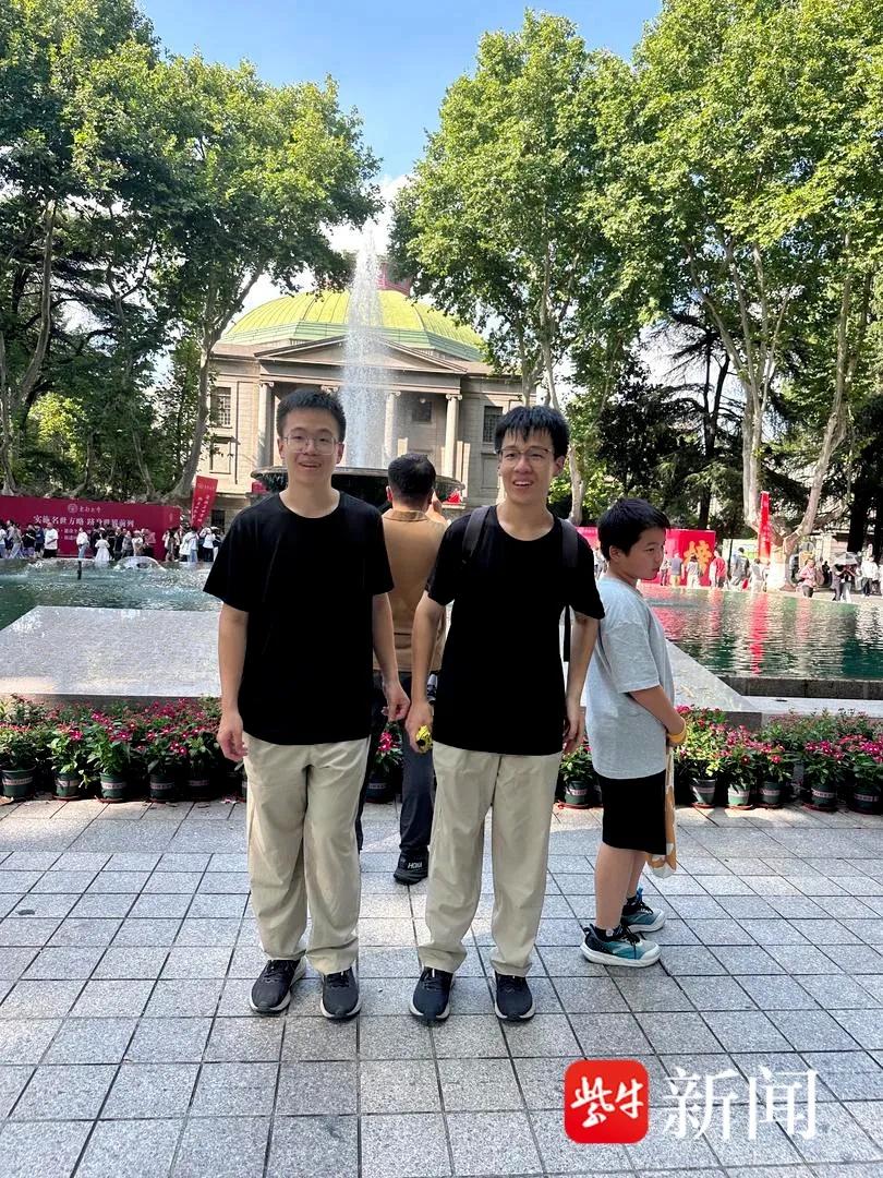 普通工人家庭养出三学霸，南京三胞胎带来的启示南京普通工人家庭走出三胞胎学霸
