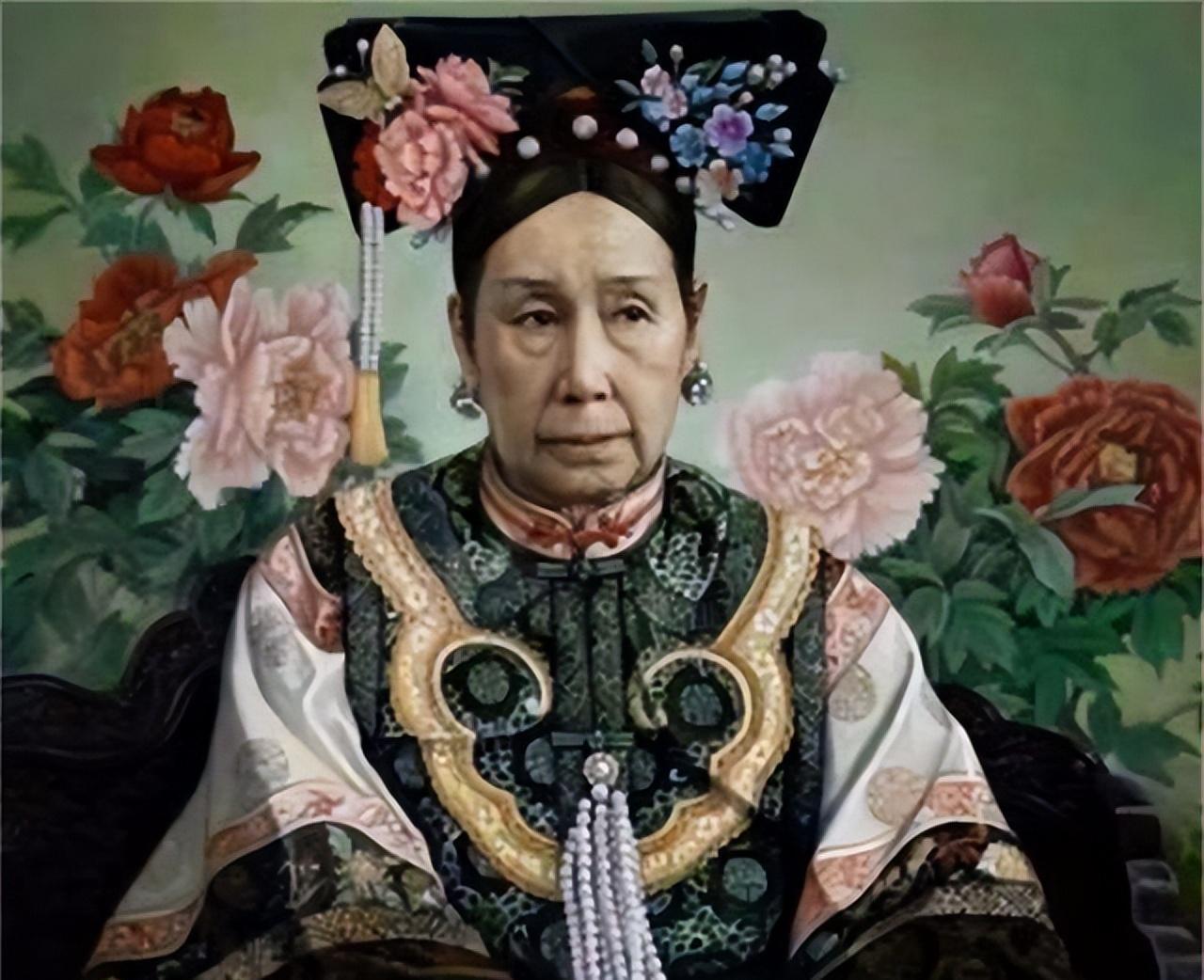 光绪二十八年，慈禧脖子上长了个毒疮，众太医束手无策。乡村郎中禹会元捉了几条蚂蟥，