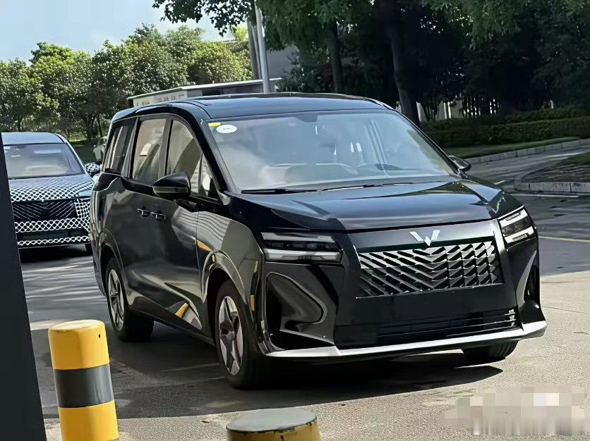 刚从柳州回来，聊聊五菱星光730结合印尼车展的信息这车会成为真正意义上的国民MP