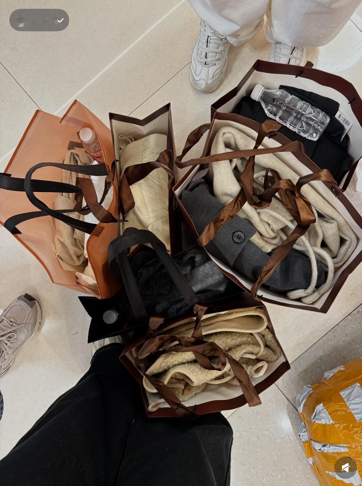 人这辈子，请尽量买贵的，很多东西不存在平替，贵有贵的道理。没用过贵的东西的时