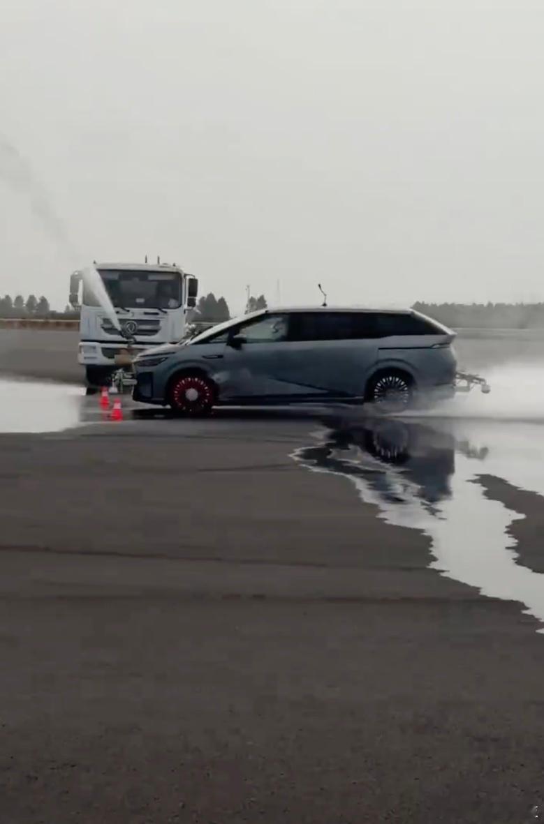 就说我的眼睛是不是尺？