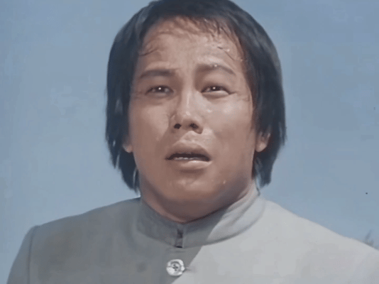 据港媒报道，著名功夫影星梁小龙于2026年1月14日在深圳逝世，享年77岁，其友