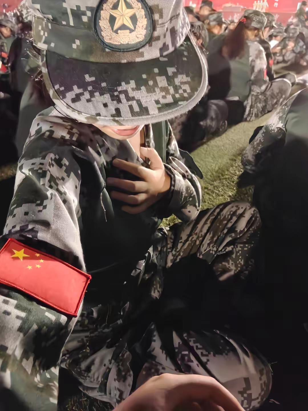 乖乖，我们不哭了好不好
