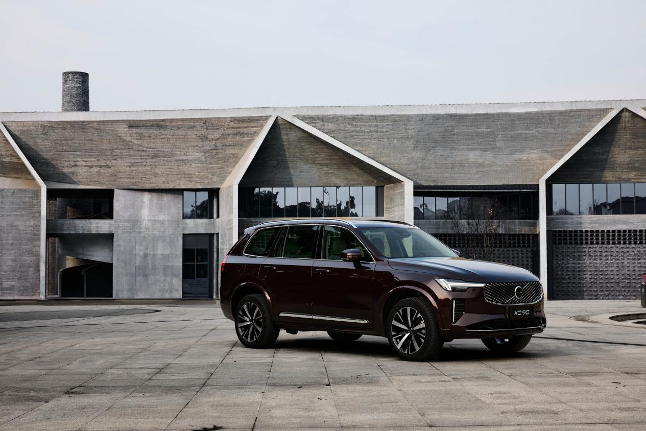 是X5、GLE不香吗？为什么中产精英偏爱沃尔沃全新XC90？ 不管是官方背书