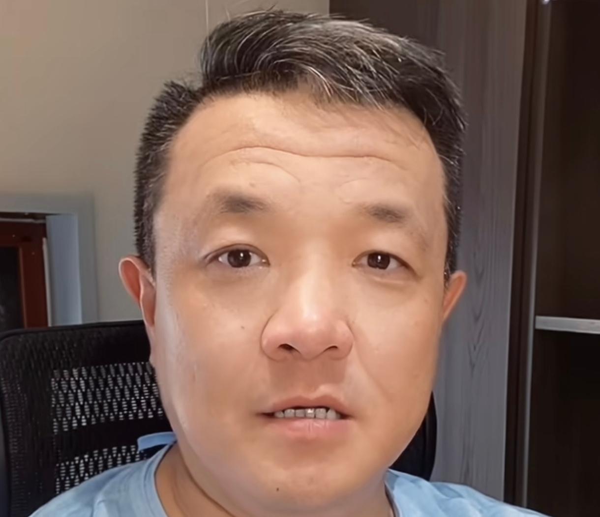 罕见！杨健老师谈中国男篮世预赛前景“从最近比赛和用人安排上看，包括世预赛和亚