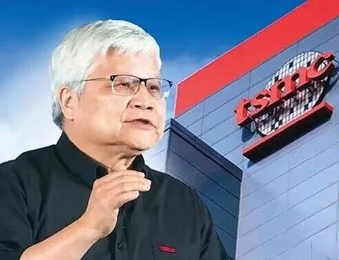 台积电传来新消息4月16日，台积电董事长兼总裁魏哲家宣布：由于AI需求极为强劲