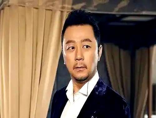 江德福片酬8.8万，梅婷300万。导演凌晨敲开还在坐月子的梅婷家门，只为求她来“