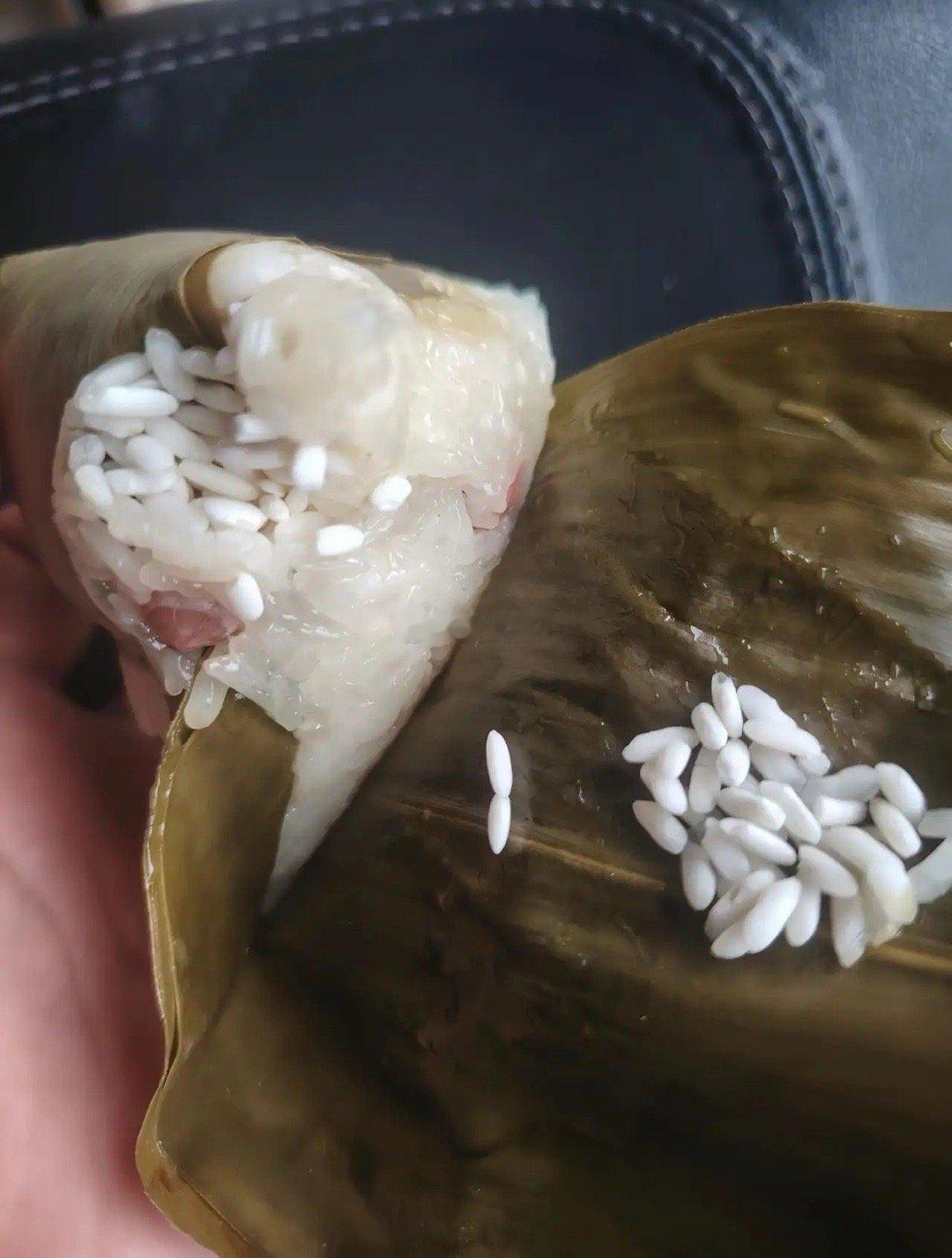 为什么我做的粽子有的都煮烂了，有的还不熟呢？到底是哪里出问题了，评论区有高手教一
