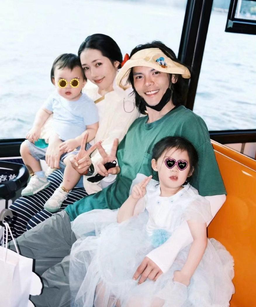 郭碧婷二胎后的现状，给所有想生娃的女人，狠狠提了个醒。以前总觉得人家