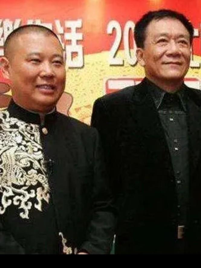 郭德纲真的太委屈了！现在每天都要面对张伯鑫老婆肆无忌惮的攻击，可老郭连一句话都不