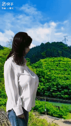 走在乡村的小路上[赞]