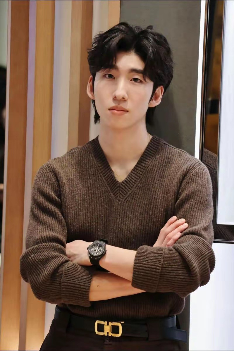 林孝埈，这位曾被韩国体坛寄予厚望的短道速滑天才，因一场备受争议的队内事件，从巅峰