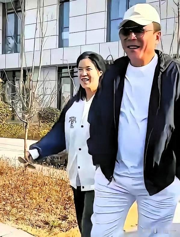 郭斌又开炮了！这次直接对准王励勤。因为赛事承办新规，威海基地丢了顶级赛事主办