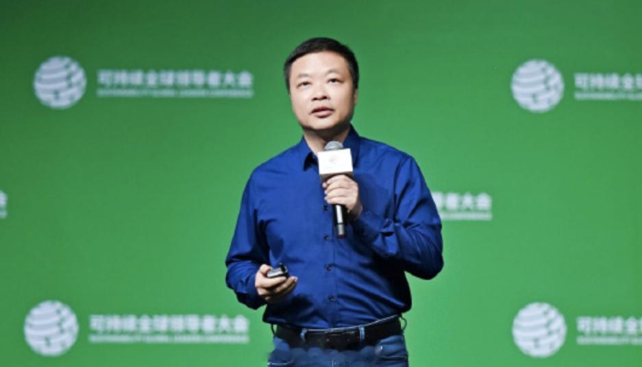 何小鹏谈人形机器人：-小鹏全新一代机器人上个月正式发布，即将会引入一个全新的