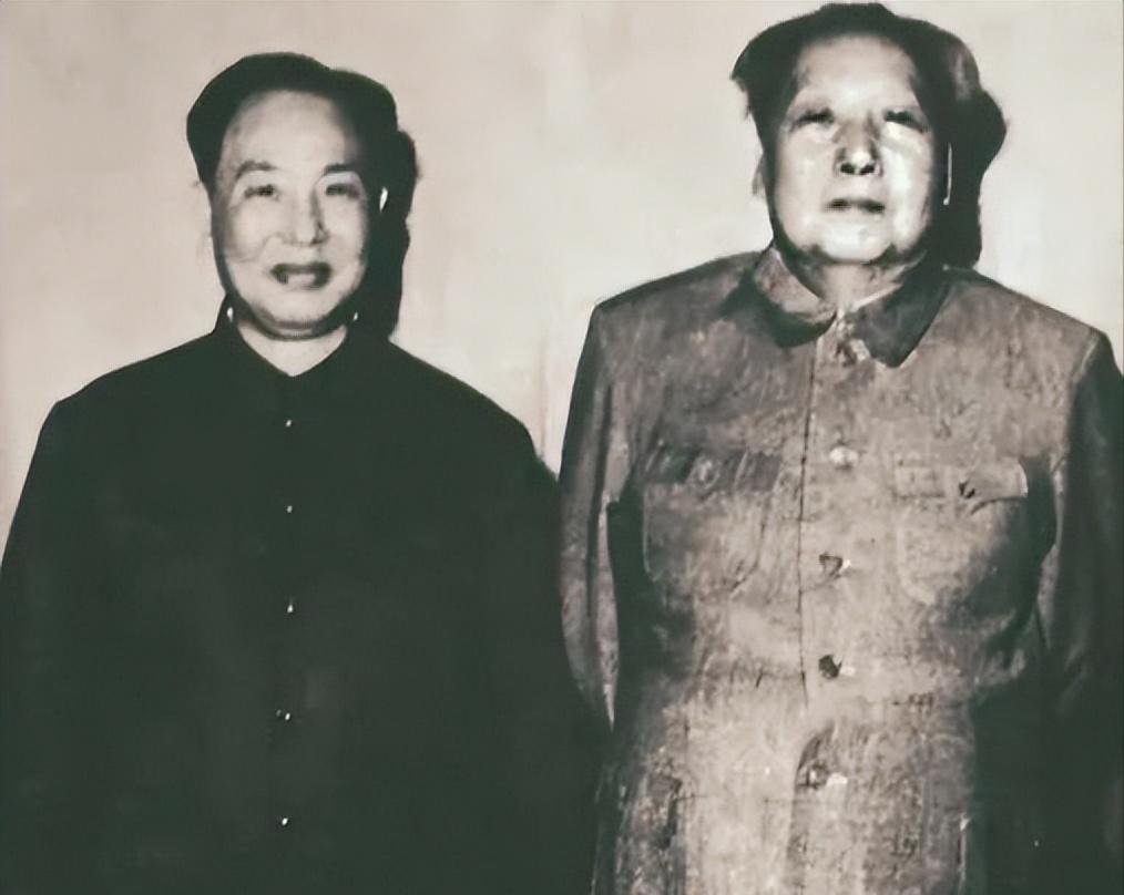 1954年，韩阿富被调进中南海为毛泽东做饭，20多天后却因不适应选择了辞职19