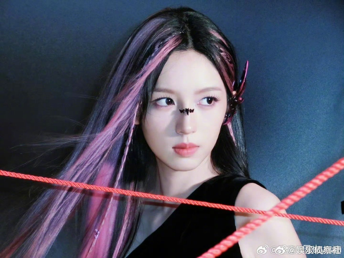 好喜欢这个周也姐姐，好美😍好飒～​​​