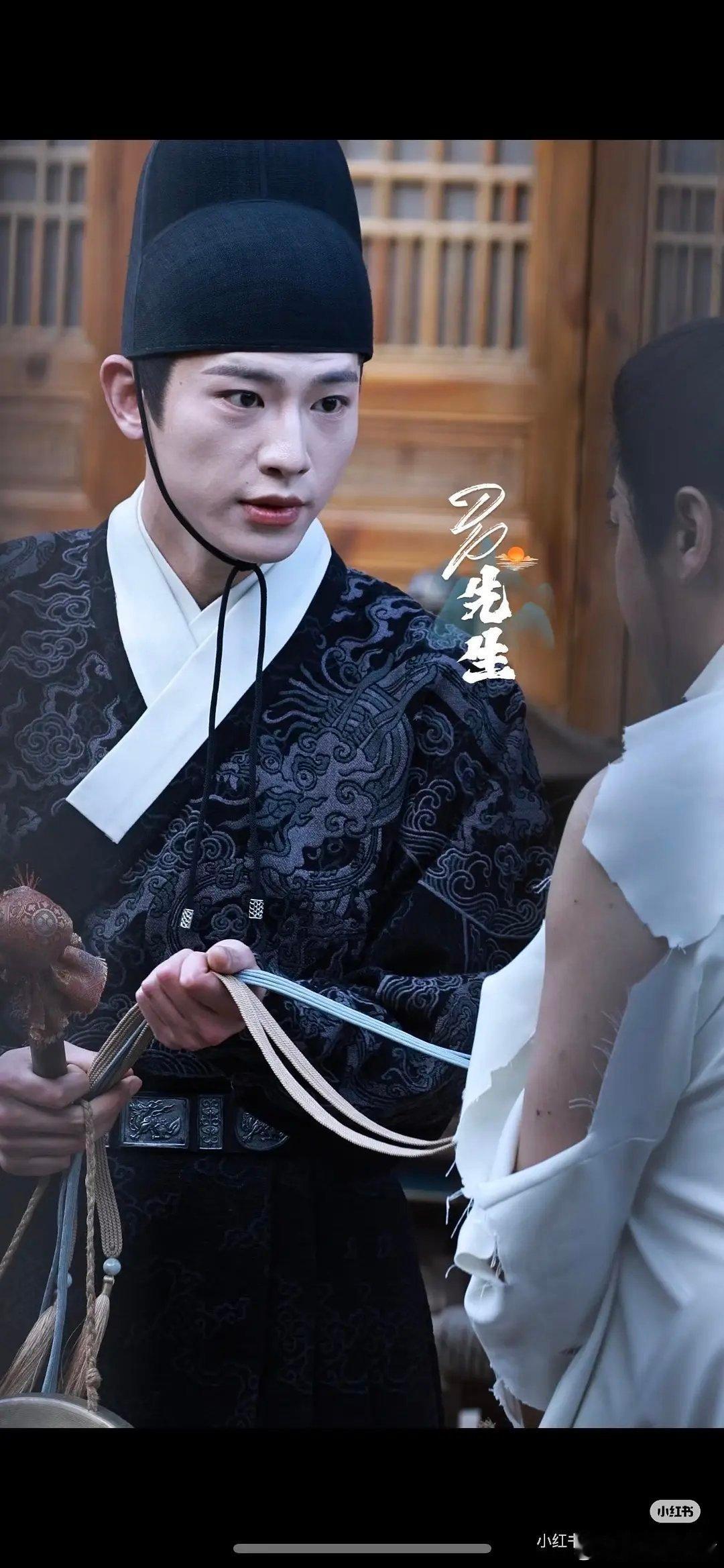 这宫里又来新人了。娱乐圈的门槛呀