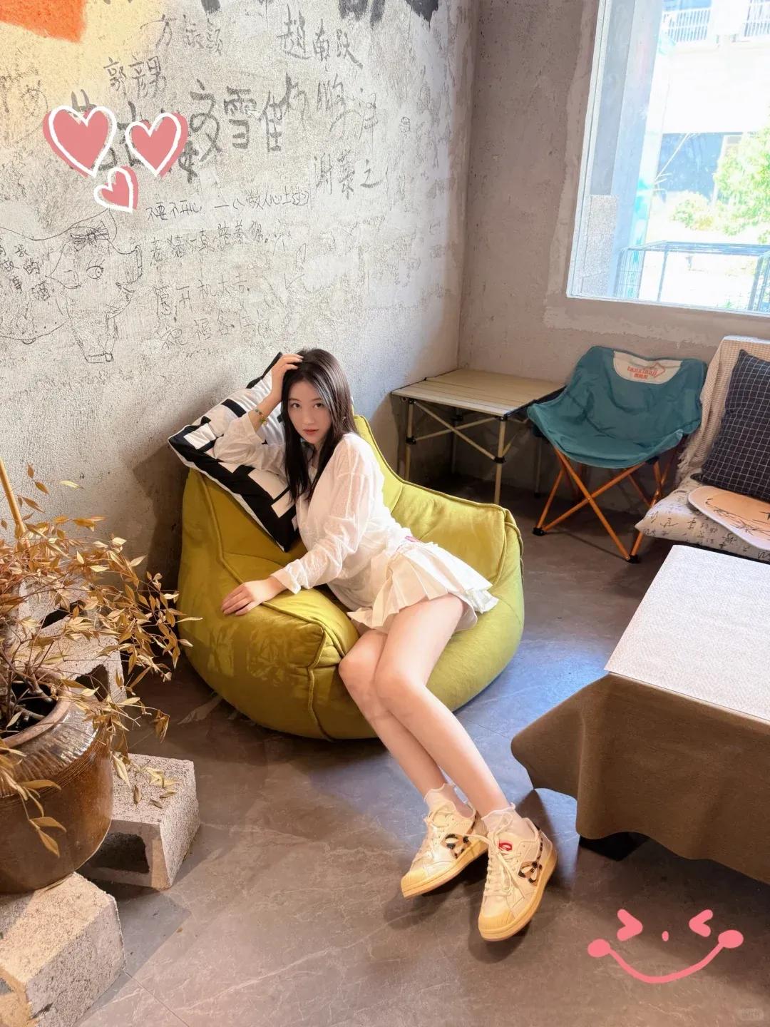 如果吻她一下会穷三年，但你愿意吗