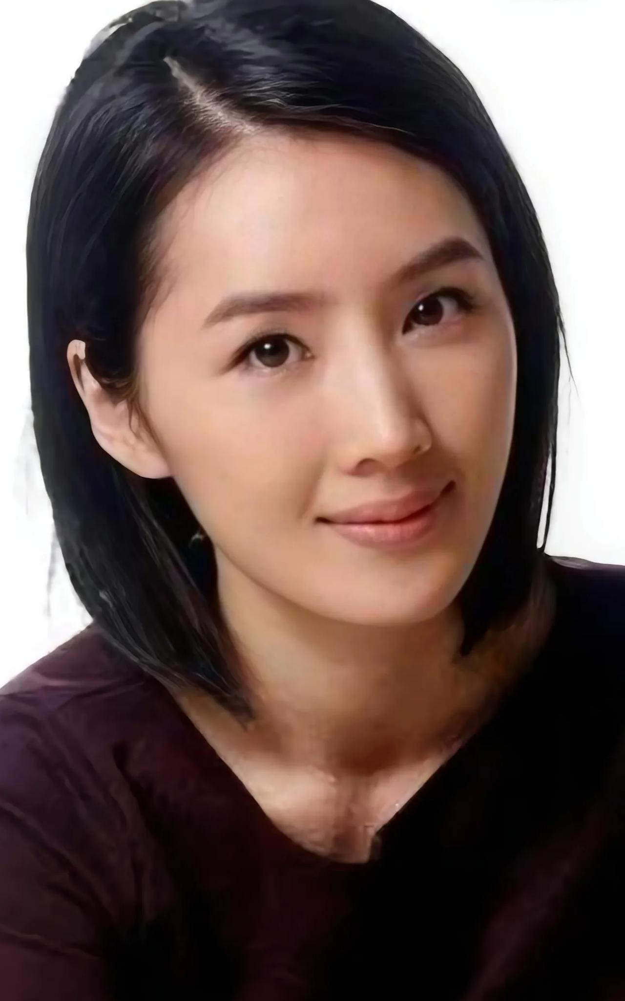 王雪菁，1984年出生于福建漳州，毕业于北京舞蹈学院。她是中国内地女演员，代表作