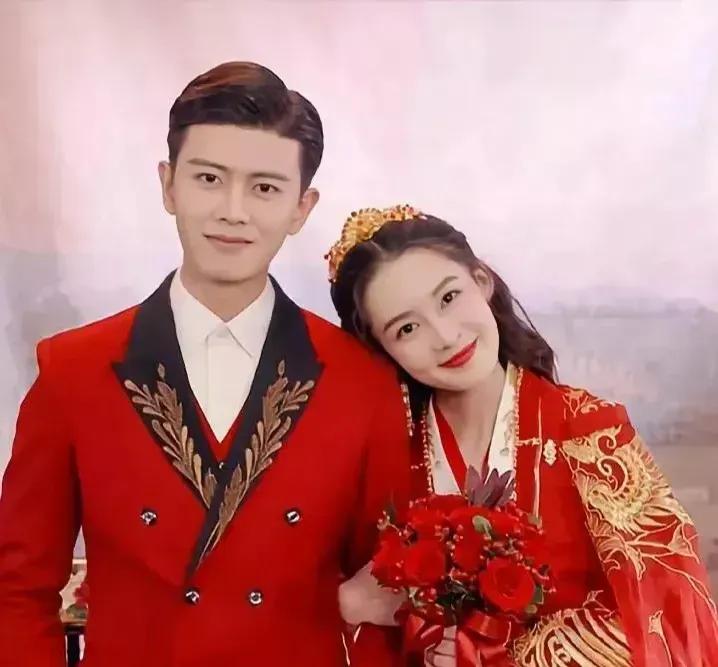 任嘉伦的剧，有几部都是女主痴迷男主颜值，女追男的。而且似乎这类还比较受粉丝喜欢，