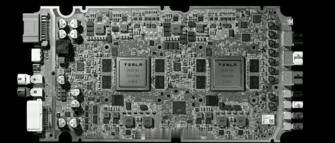 在今日凌晨举行的Q3财报电话会议上，特斯拉也明确了搭载旧款HW3/AI3计算