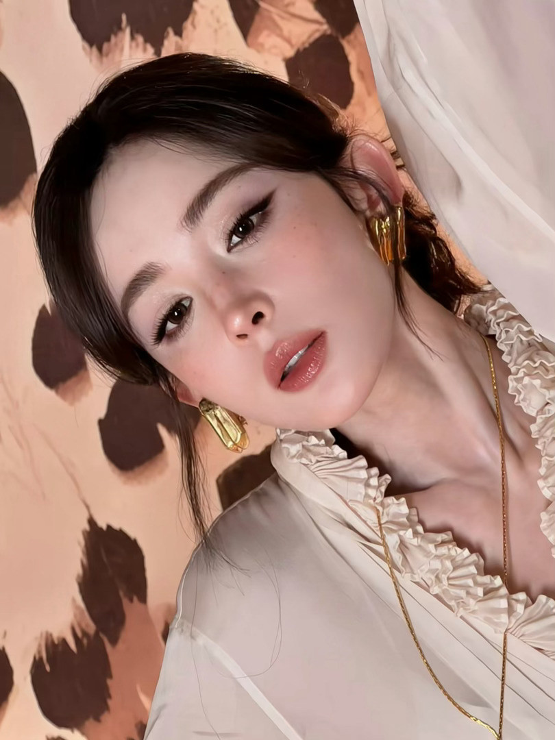 娜扎雀斑妆适配度娜扎这个雀斑妆不一样谁懂啊！娜扎这次雀斑妆真的不一样！一改往日