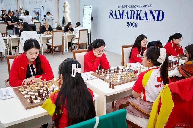 9月27日晚，在乌兹别克斯坦进行的第46届世界国际象棋奥林匹克团体赛中，中国女队