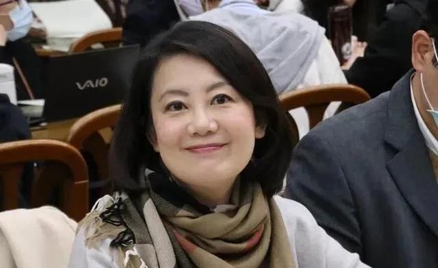 吴思瑶乐开了花，这下可以高枕无忧了！昨天罢免民进党团干事长吴思瑶的领衔人张克晋