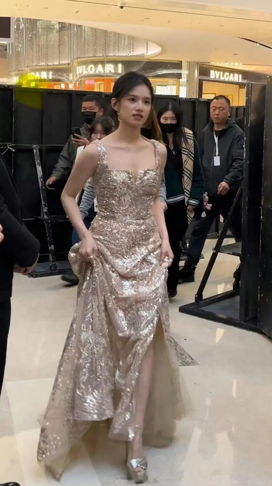 公主张婧仪！！！​​​