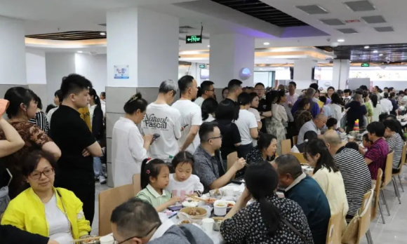 高书记被认可，央视再次发文表扬荣昌！就在刚才，央视写了一篇非常温暖的文章，系