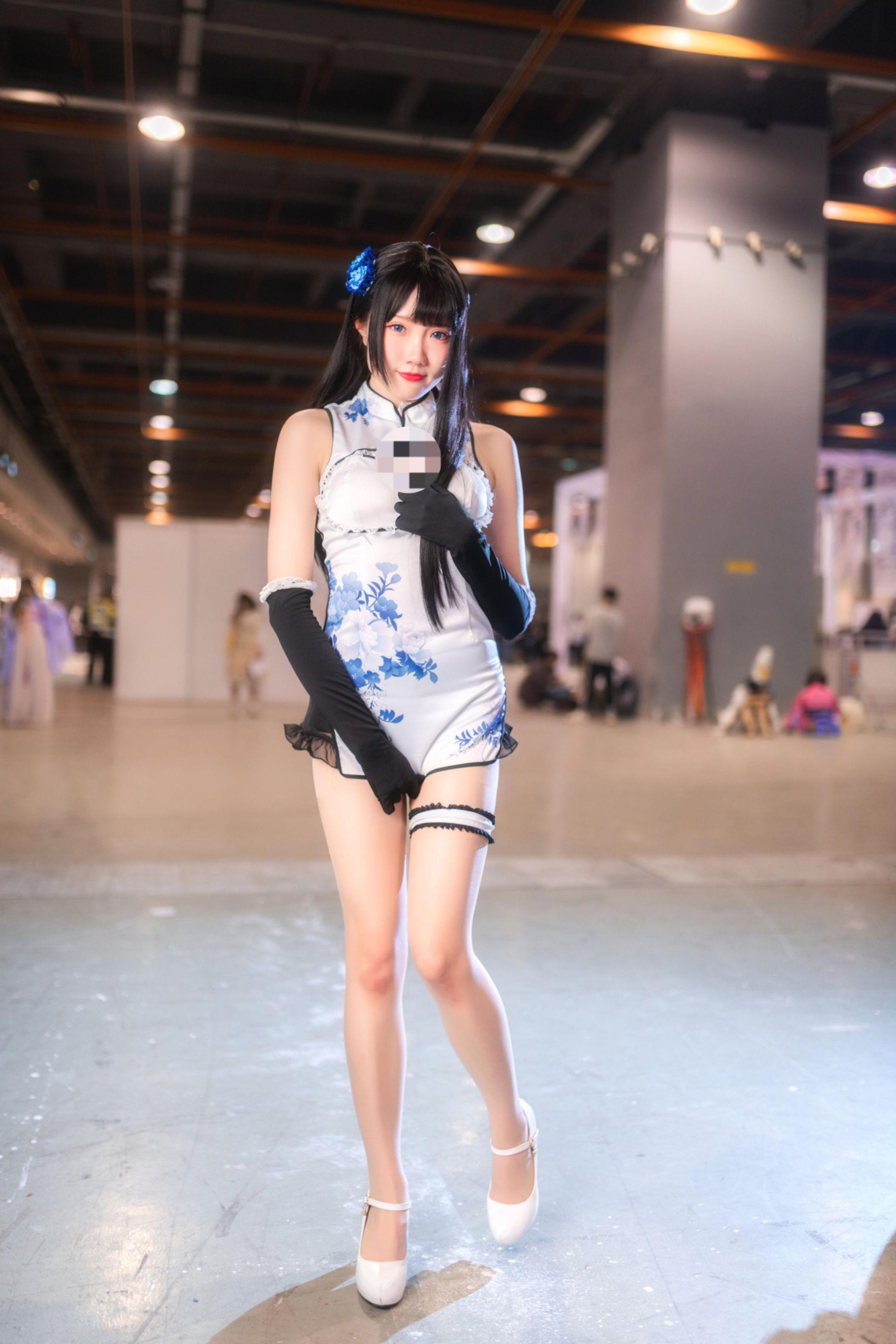 漫展养眼造型大赏 旗袍美人 cosplay 旗袍 这腿又长又白又细