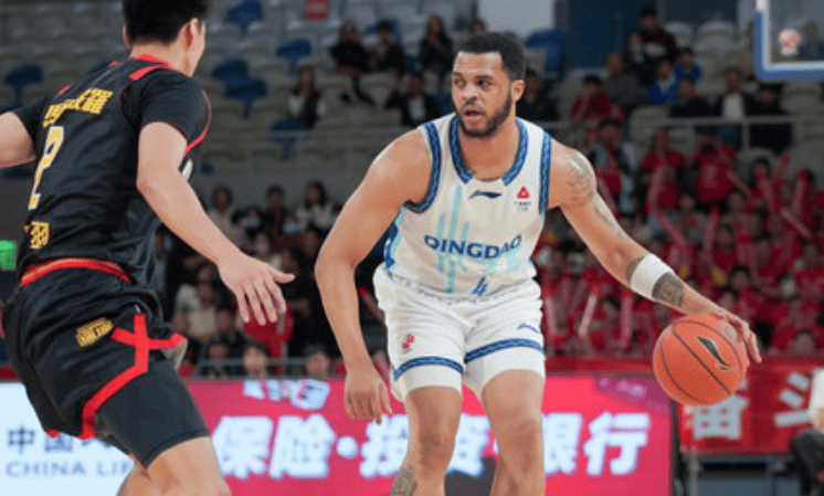 队记: 经历上赛季季后赛考验, 青岛男篮逐渐有了强队的模样