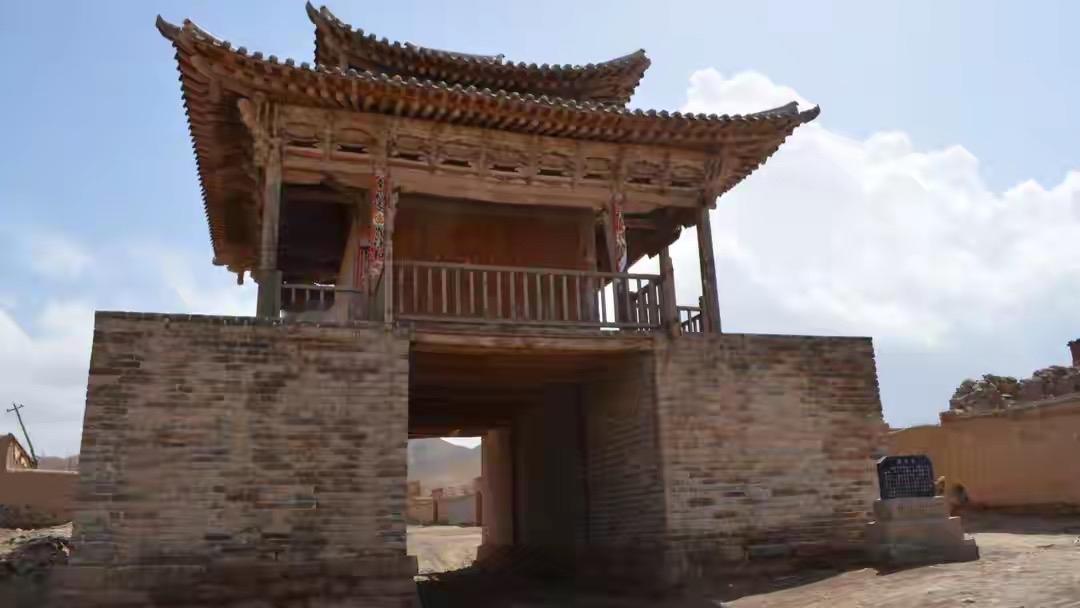 山丹峡口这处河西走廊的“蜂腰”，把“一夫当关，万夫莫开”的地利用到了极致。古人没