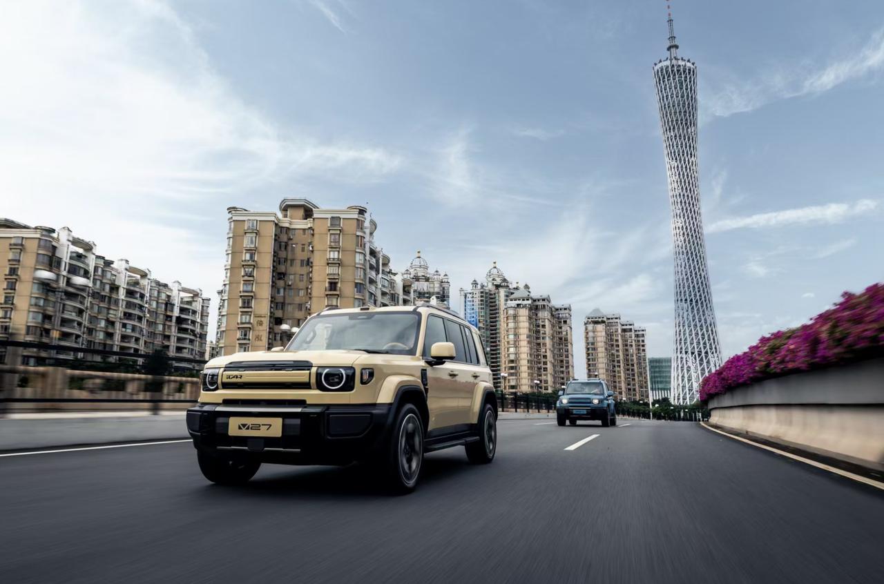 不知道咋玩？那就跟大部队一起就行。iCARCLUB正式发布。iCARV27也