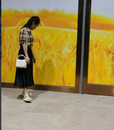 三个儿子还这么偏心、势利眼吗？我婆婆就三个儿子，大儿子是厂长，派头大得很，每次