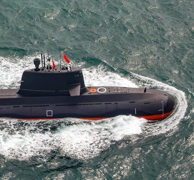 外媒都在盯着095攻击型核潜艇，却没注意到中国海军公布了一个大消息！外媒聚焦09