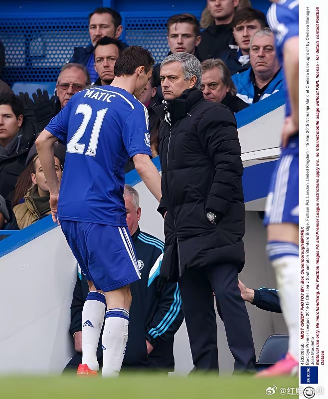 漂亮！穆里尼奥又要下课了？葡联杯丢了，葡杯丢了，联赛马上第四了，欧冠毫无希望。四