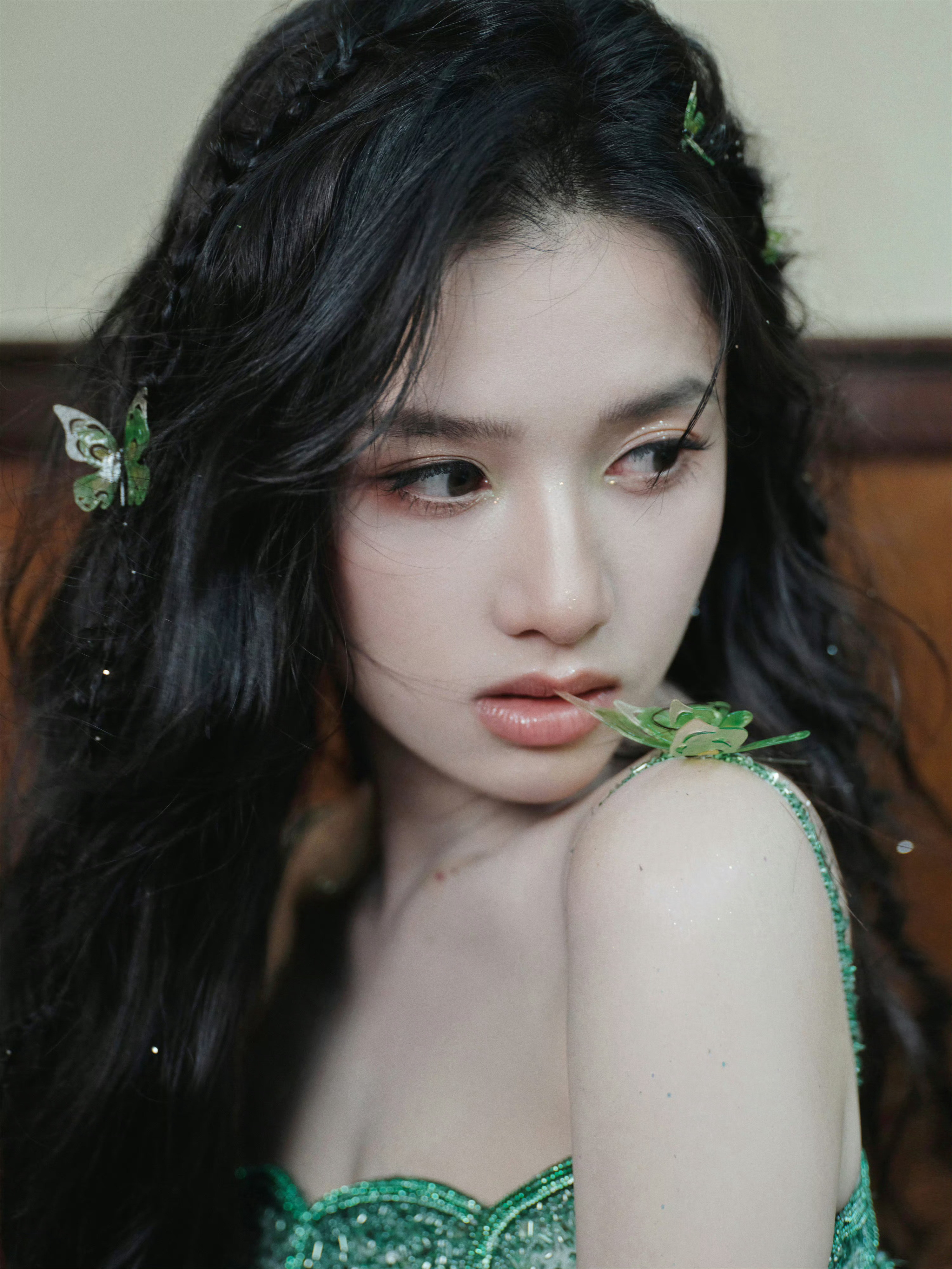 张婧仪x好权威的一张脸​​​