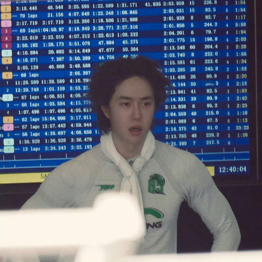 王一博潦草小狗王一博炸毛好呆王一博潦草小狗真的好可爱啊哈哈哈​​​