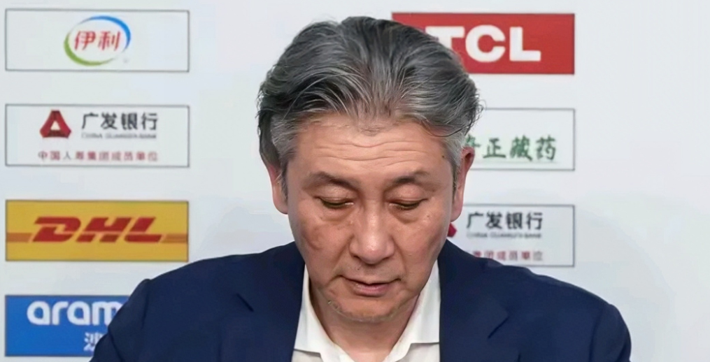 深圳男篮主教练郑永刚谈球队被广厦绅士横扫无缘决赛，他表示：G4这场在球队严重缺人