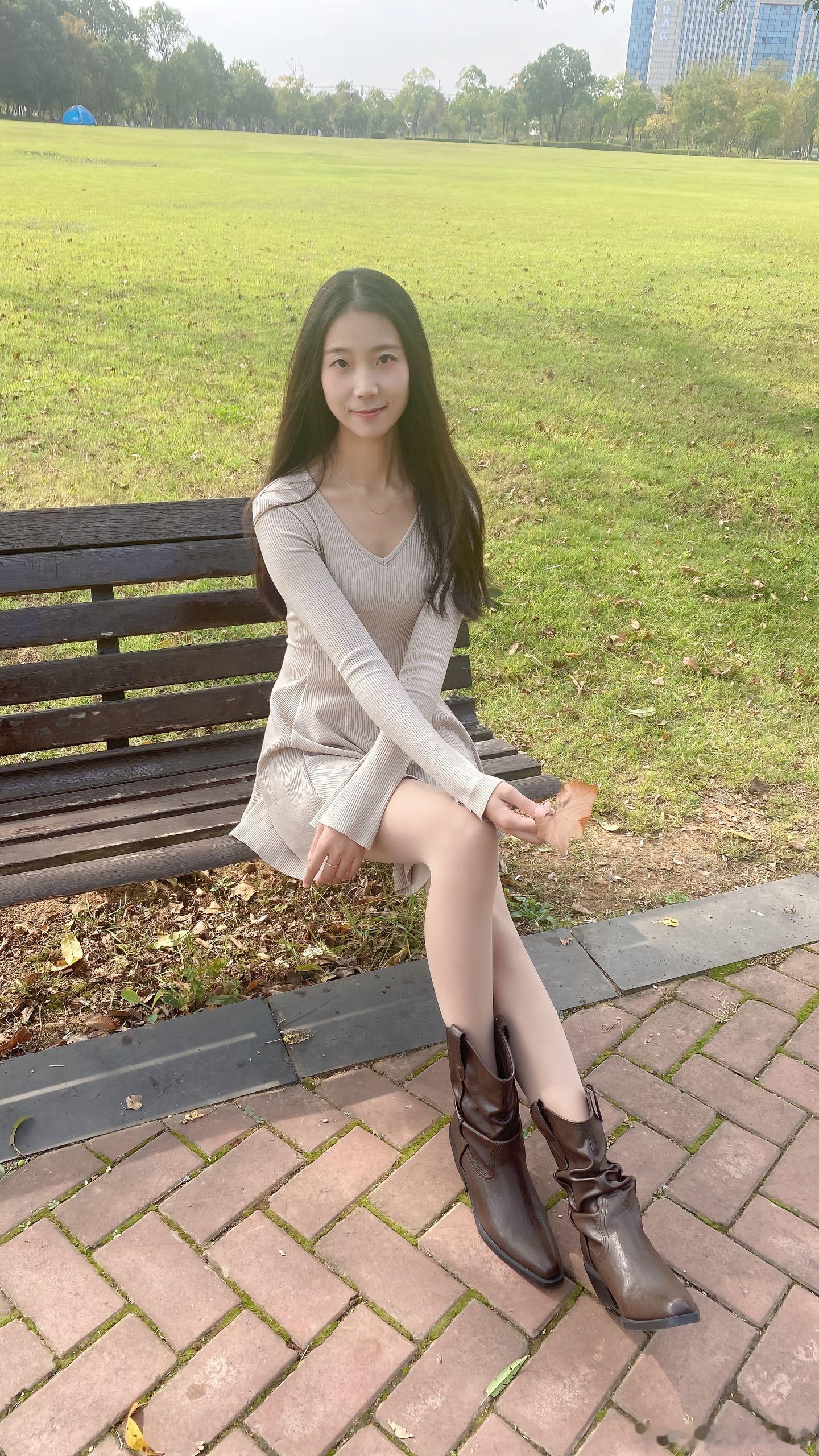 人像摄影踏青的女孩美女绘梦长廊