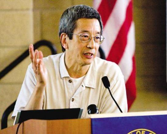 “是美国人，不是中国人！”2008年，得知钱学森的侄子钱永健荣获诺贝尔化