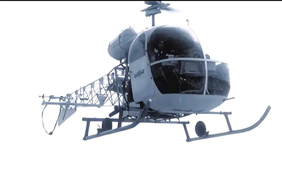 1962年的对印自卫反击战大获全胜，缴获了印军大批武器装备，其中包括一架美制贝尔