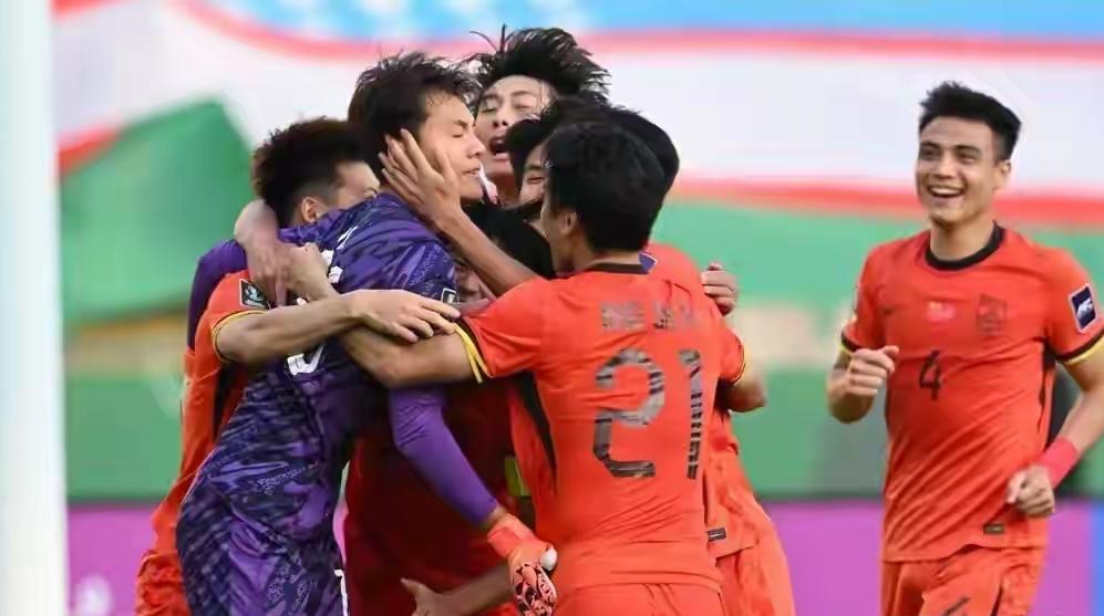 越南媒体：“开始衡量U23男足是强队还是弱队！”看似数据很烂，但是就是能赢球。越