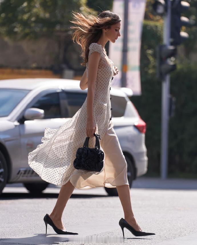 大美女就是要长长一条🤲