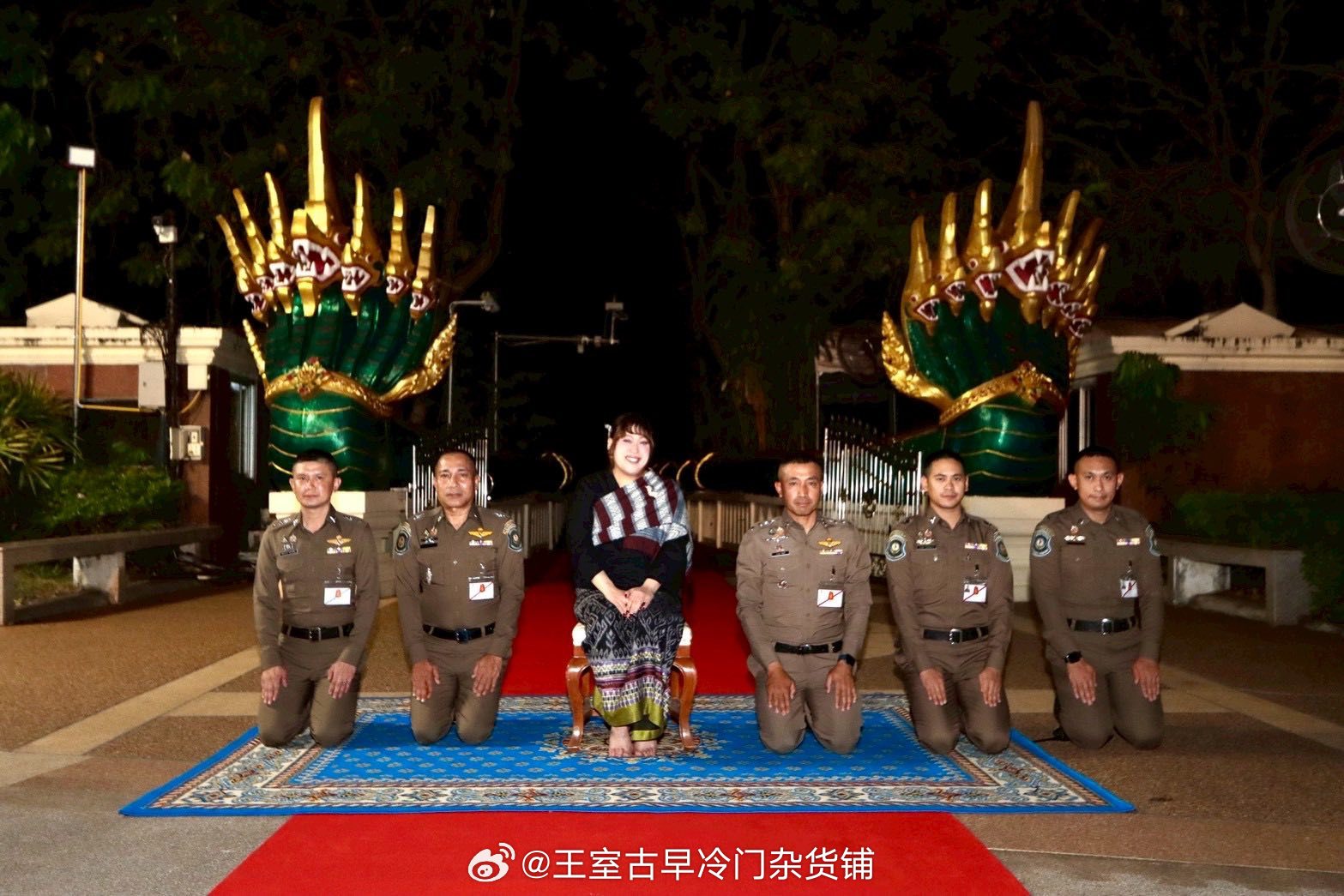 王室王室泰国王室诗丽帕2026年3月27日，诗丽帕在乌隆他尼府参拜，她拜的是泰