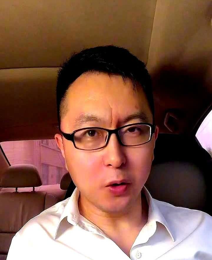 丰田的混动要想卖的好其实很简单，愿意把专利技术让出来就可以开放市场。你发