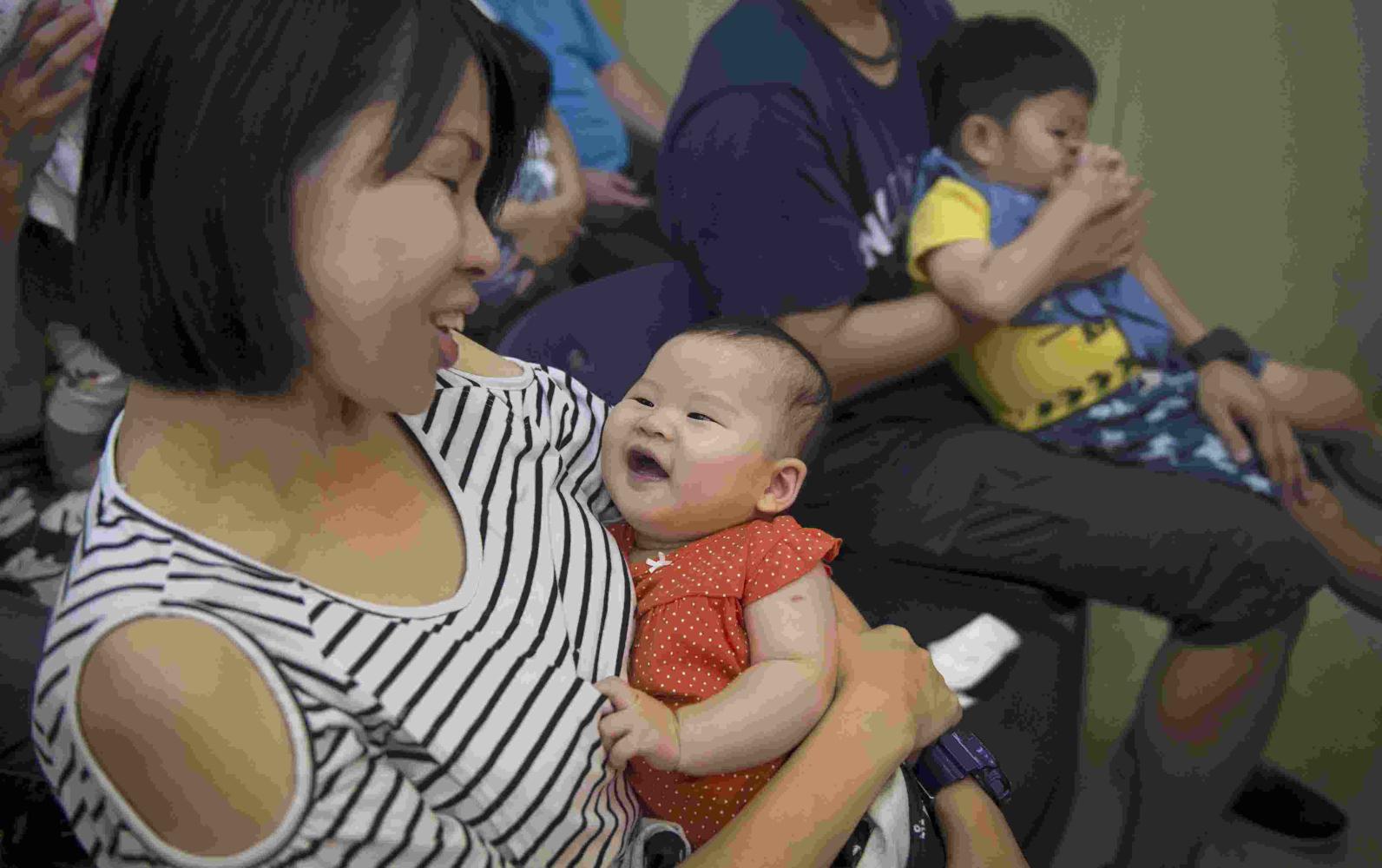 多数宝妈表现母乳不足, 原来都是这些原因造成的