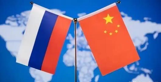 普京发了狠，五常里只有中国没入局，美国媒体突然注意到：中国正悄悄抄底俄罗斯？！在